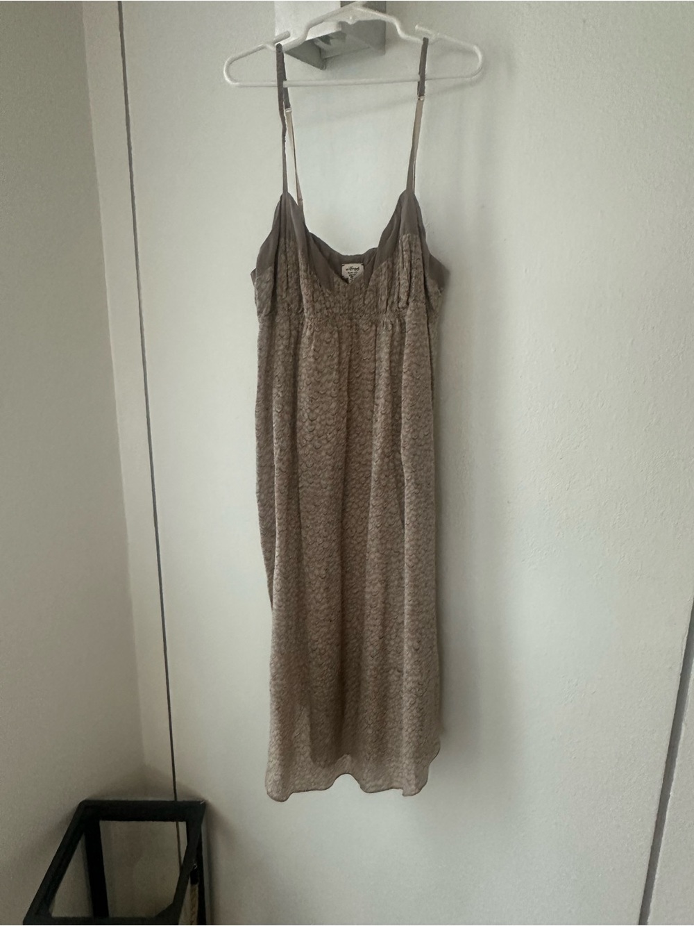 Wilfred Silk Top in Taupe-Beige